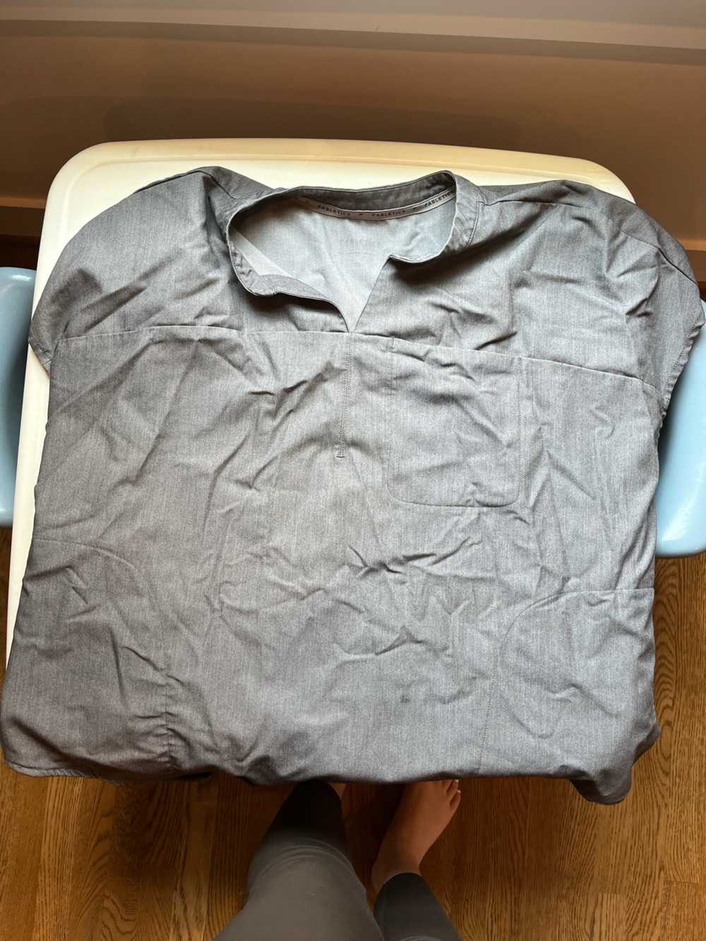 Fabletics Women's Heather Gray Scrub Top and Jogger Pants